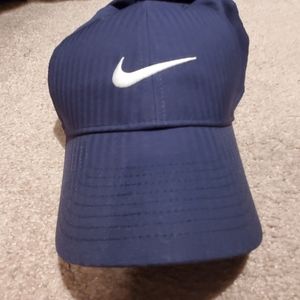 Nike Legacy dri fit cap